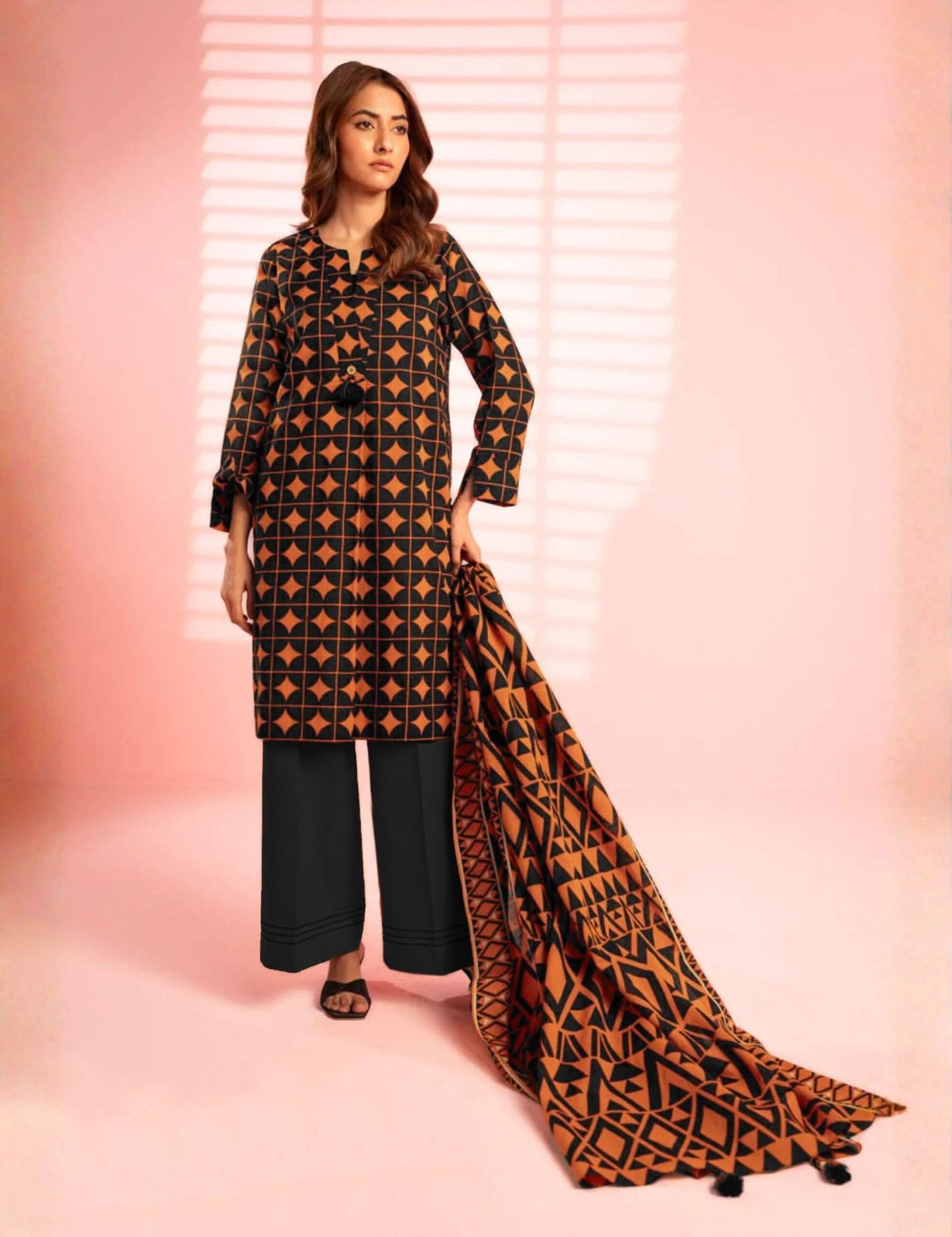 alkaram studio 3pc vintex peach (1)